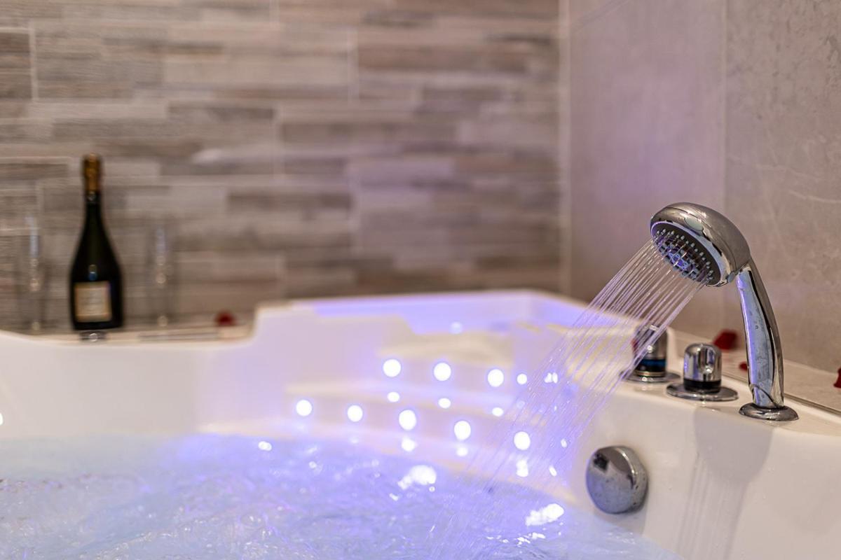 Havre De Paix Jacuzzi Asnières Exterior foto